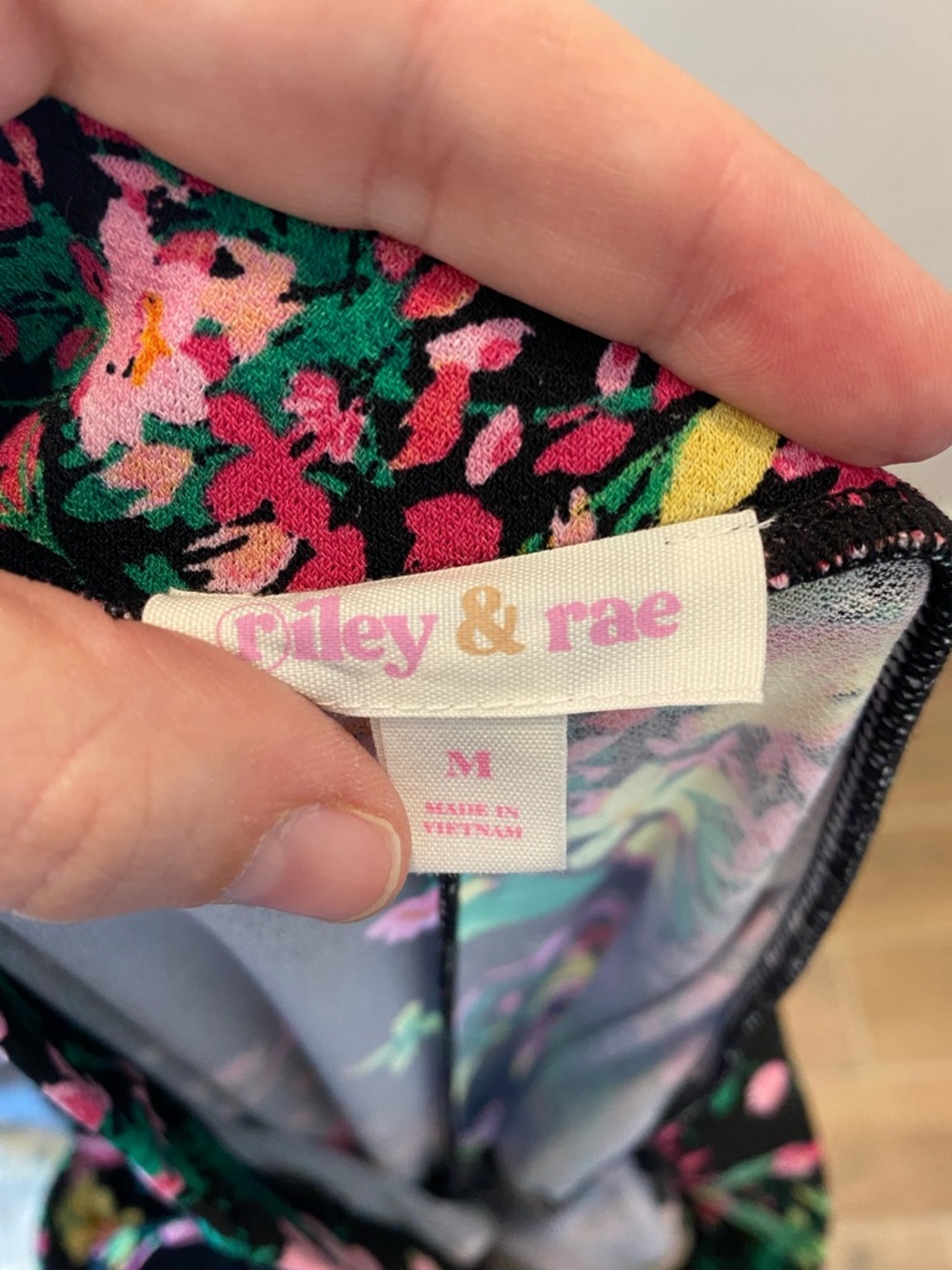 Riley & Rae | Floral pull on pants - Picture 3 of 4